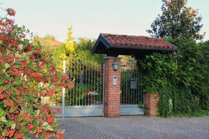 Ciarei Alloggio In Villa Prima Collina Biellese Tollegno Esterno foto